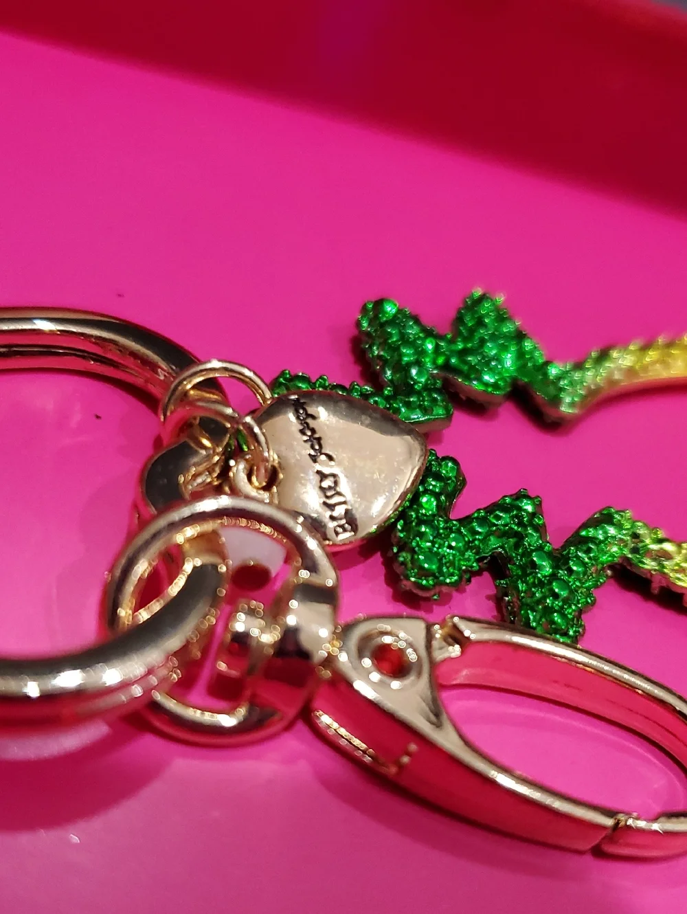 Betsey‎ Johnson gold tone green ombre pineapple carabiner keychain bag charm new